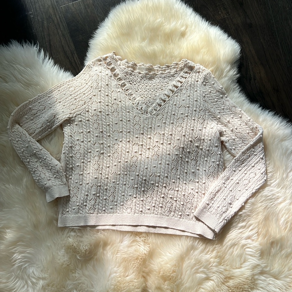 Elegant Cream Sweater for Women - Picture 3 of 10